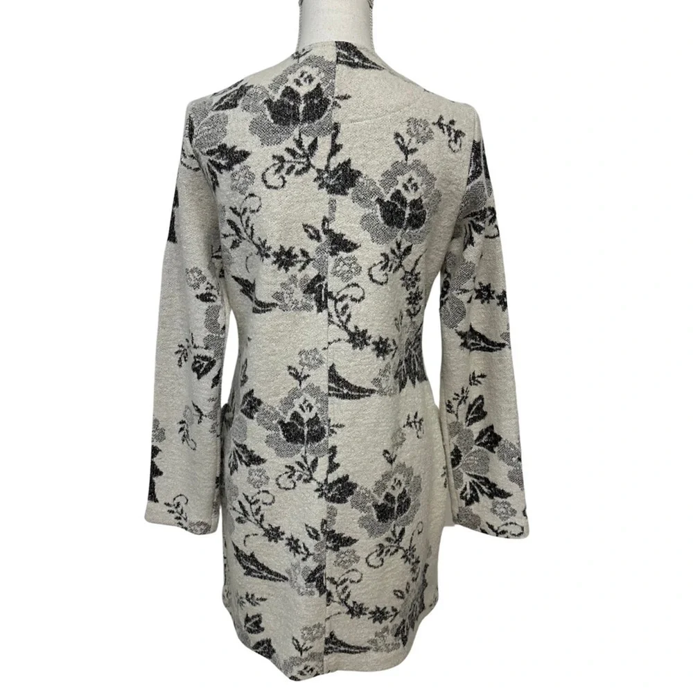 Anthropologie Lucy & Laurel Floral Wool Blend Coat Cream Grey Size Small EUC